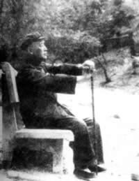 教育家叶圣陶逝世(历史上今天lssjt.com)