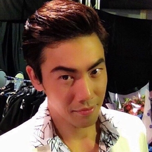 余秉谚的英文名