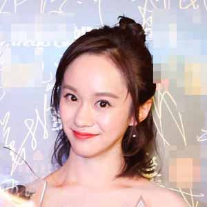 陆妍淇的英文名